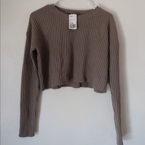 BEIGE RIBBED CROPPED SWEATER